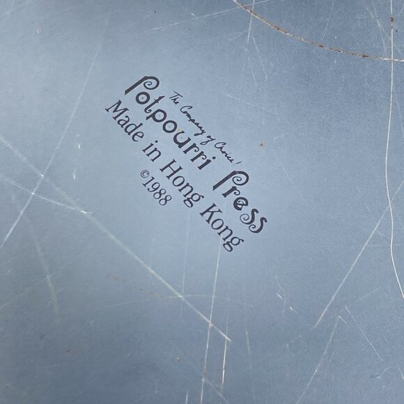 Vintage 80s Tray Floral Tulips & Basket Tin Serving Bar Potpourri Press Signed - Picture 5 of 10